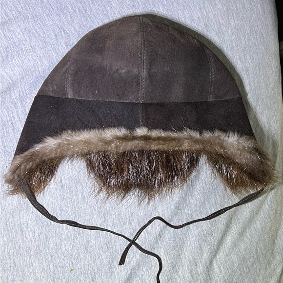 Fourrures Audet Furs Beaver Fur Suede Hat - Picture 9 of 10